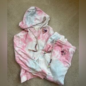 LoveShackFancy sweatpants/sweatshirt size L Used and still in good condition.